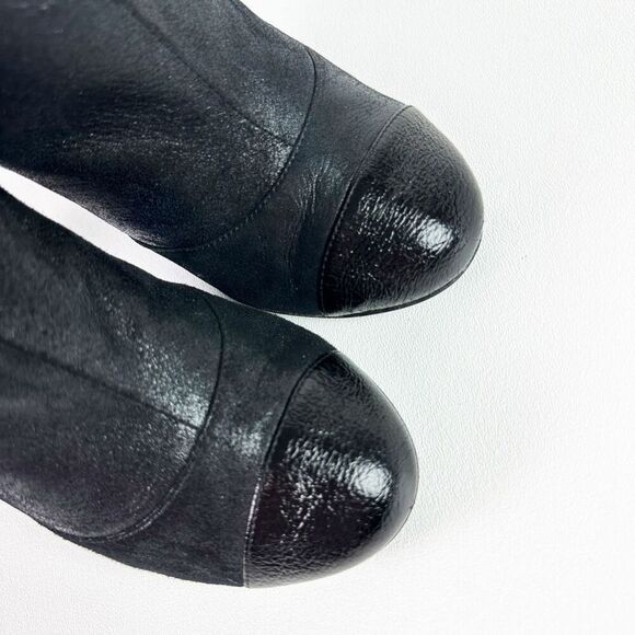 CHANEL Pearl Heel Black Ankle Boots Size 38 Booties CC Logo Metallic Leather - Picture 6 of 12